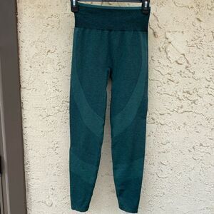 Pink Size small green seamless leggings full length workout turquoise